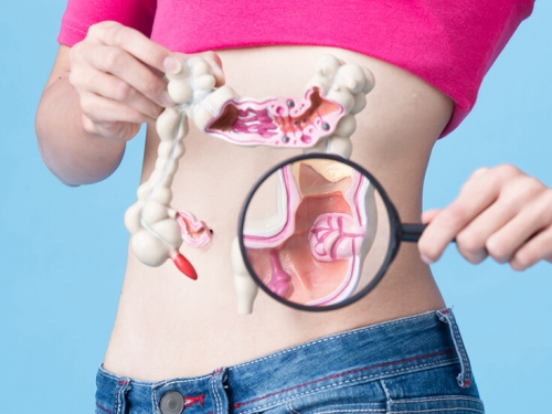 Doenças do aparelho digestivo não tratadas podem levar ao câncer, diz médico