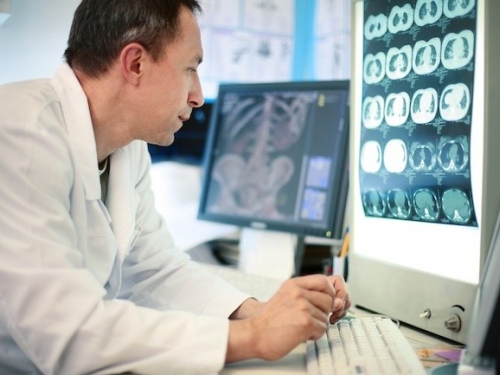 O papel do radiologista no acompanhamento oncológico